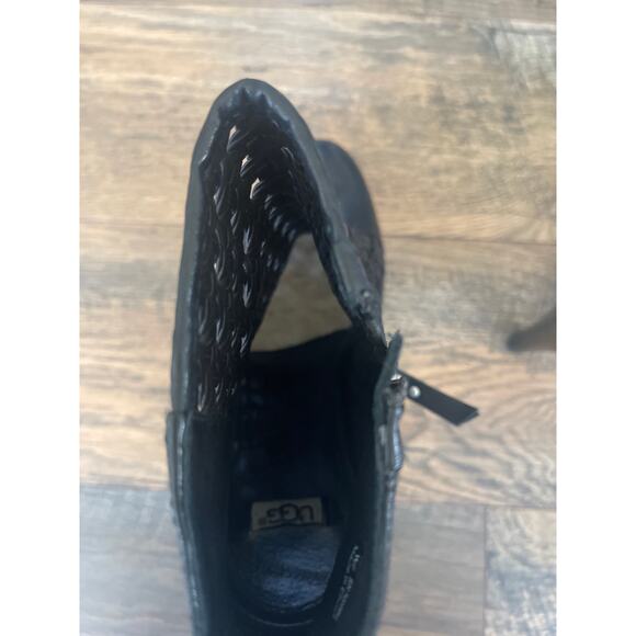 Rare UGG Fatima High Heeled Black Leather Platform Booties (7) - Picture 6 of 9